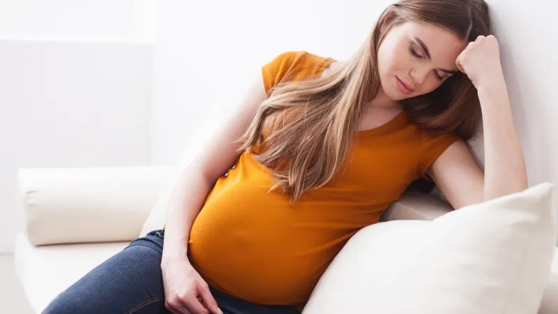 چه مقدار خونریزی و لکه بینی در بارداری طبیعی است؟همراه باعکس